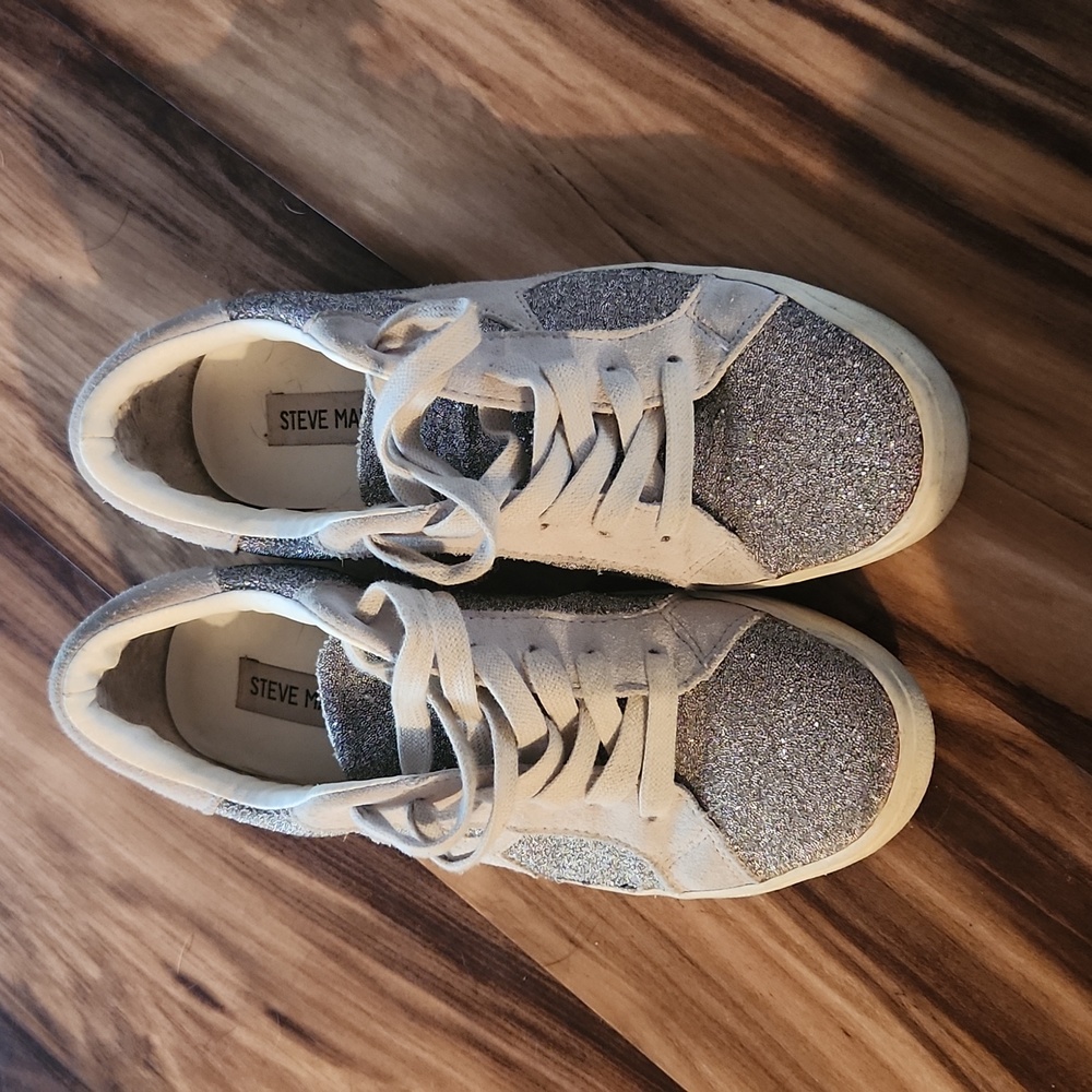 Steve Madden sneakers